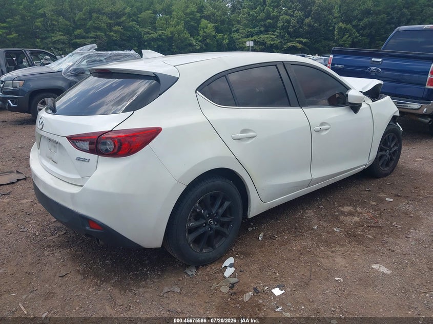 2016 MAZDA MAZDA3 auction photo 4