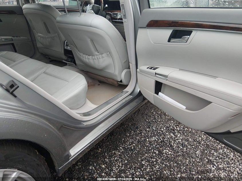 2011 MERCEDES-BENZ S 550 auction photo 8