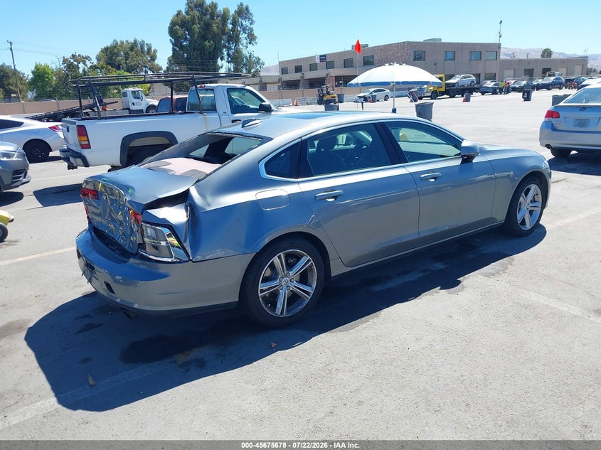 2018 VOLVO S90 auction photo 4