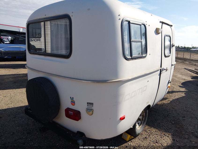 2013 SCAMP 13 FOOT TRAILER auction photo 4