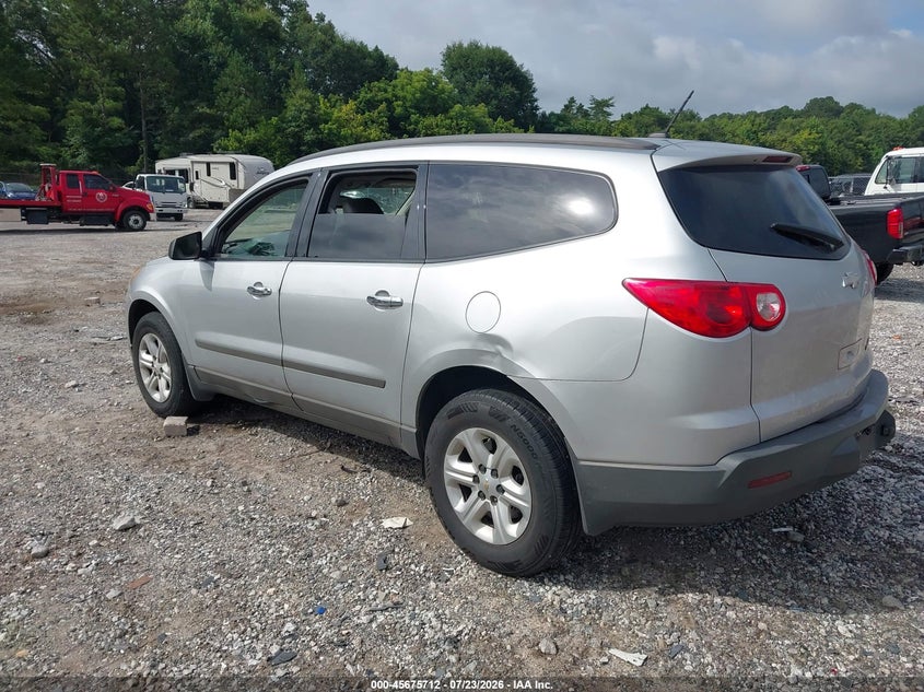 2011 CHEVROLET TRAVERSE auction photo 3