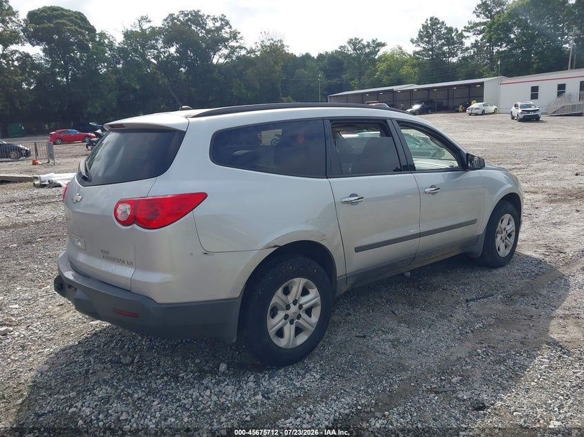 2011 CHEVROLET TRAVERSE auction photo 4