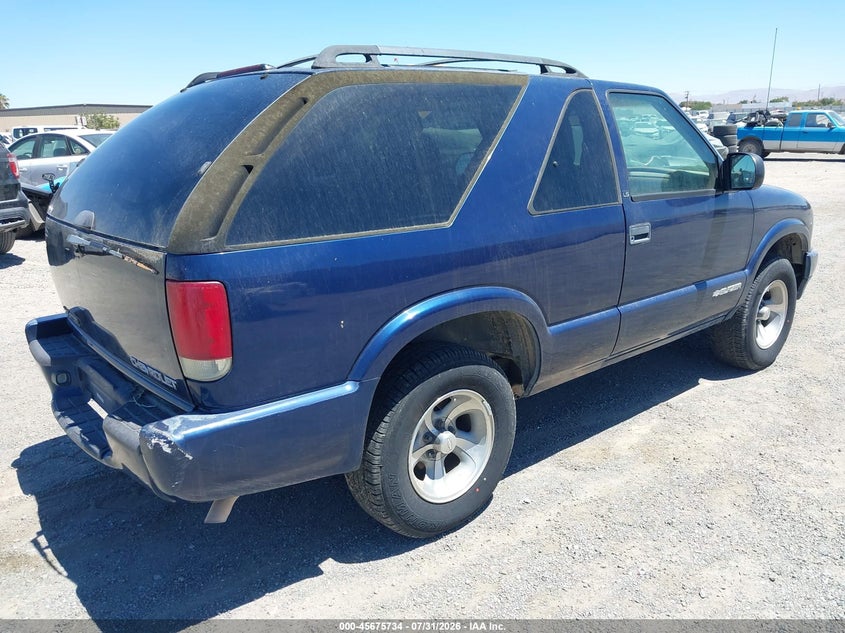 2002 CHEVROLET BLAZER auction photo 4