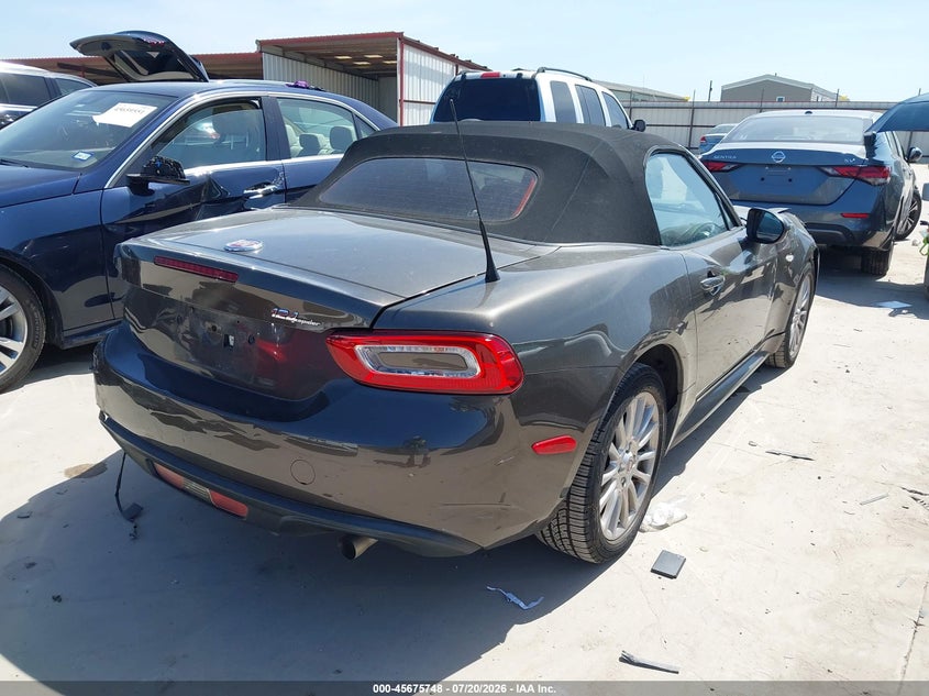 2017 FIAT 124 SPIDER auction photo 4