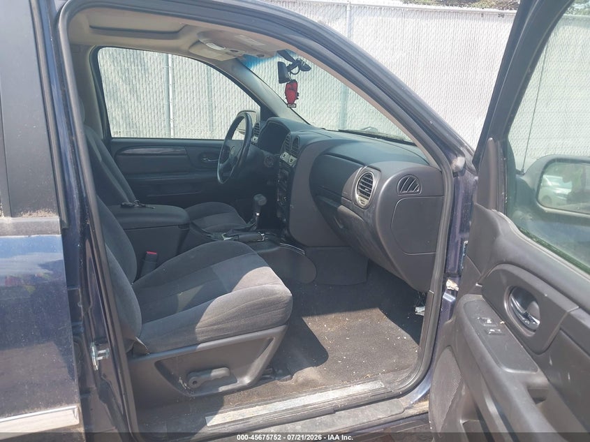 2008 GMC ENVOY auction photo 5
