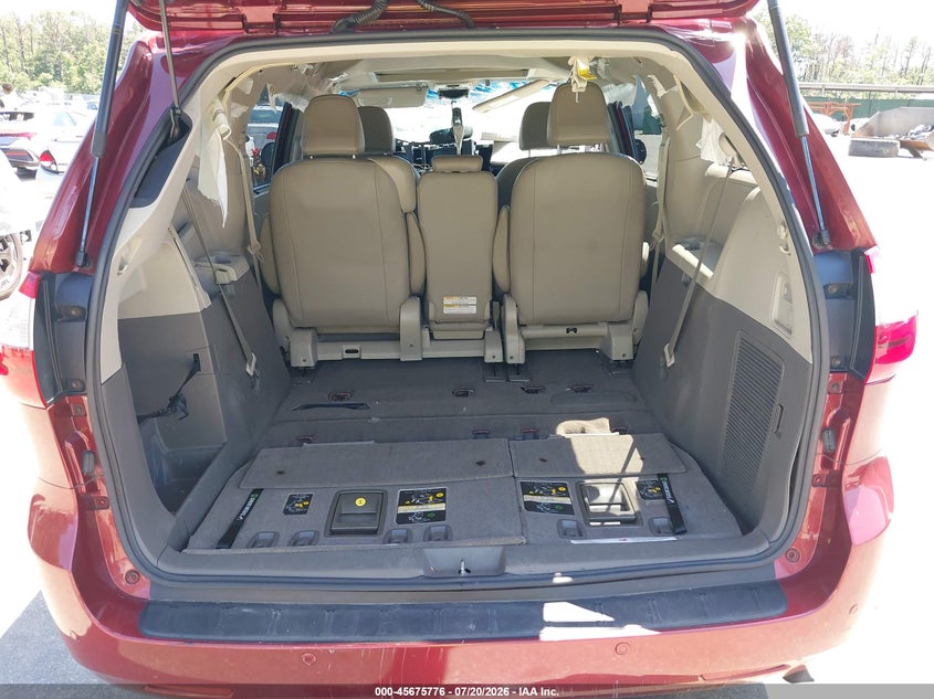 2015 Toyota Sienna Xle 8 Passenger VIN: 5TDYK3DC3FS588100 Lot: 45675776