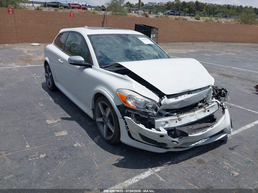 2013 VOLVO C30 auction photo 1