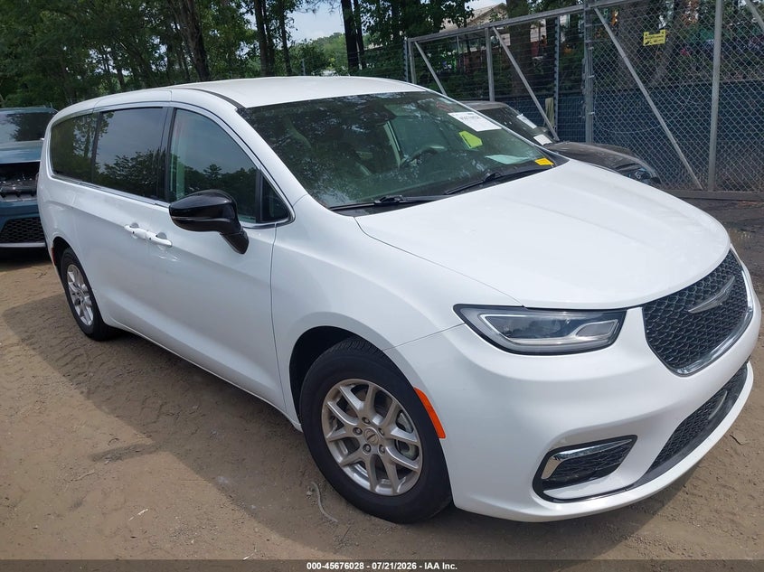 2024 Chrysler Pacifica Touring L VIN: 2C4RC1BG9RR106237 Lot: 45676028