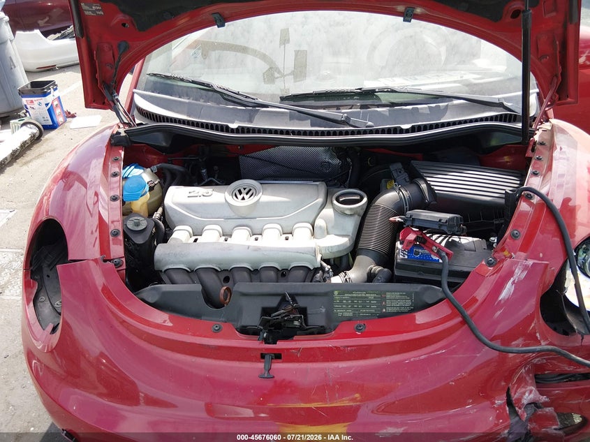 2010 Volkswagen New Beetle 2.5L VIN: 3VWRG3AL0AM004381 Lot: 45676060