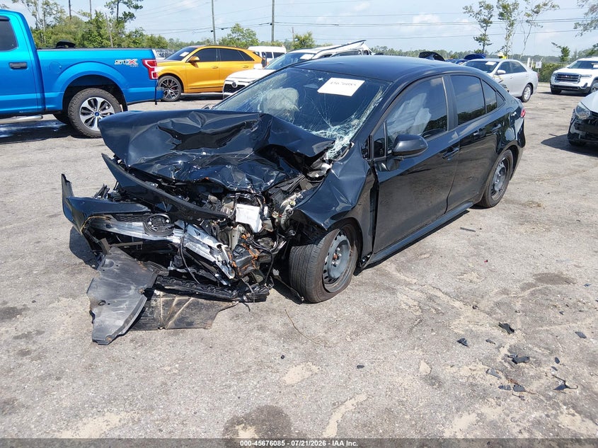 2026 Toyota Corolla, Front End, IAAI, VIN JTDBCMFE0T3118675 — photo 2