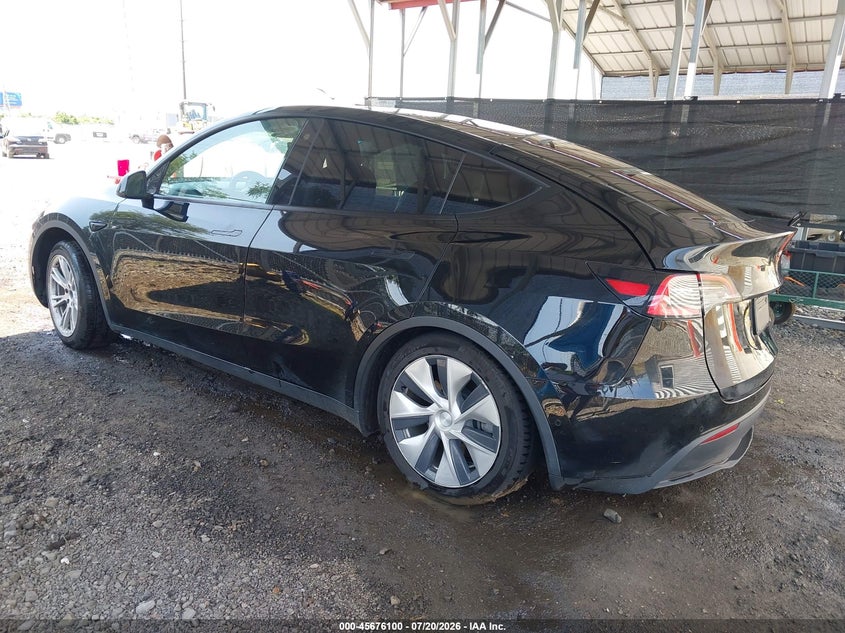 2021 Tesla Model Y Long Range Dual Motor All-Wheel Drive VIN: 5YJYGAEE0MF112605 Lot: 45676100
