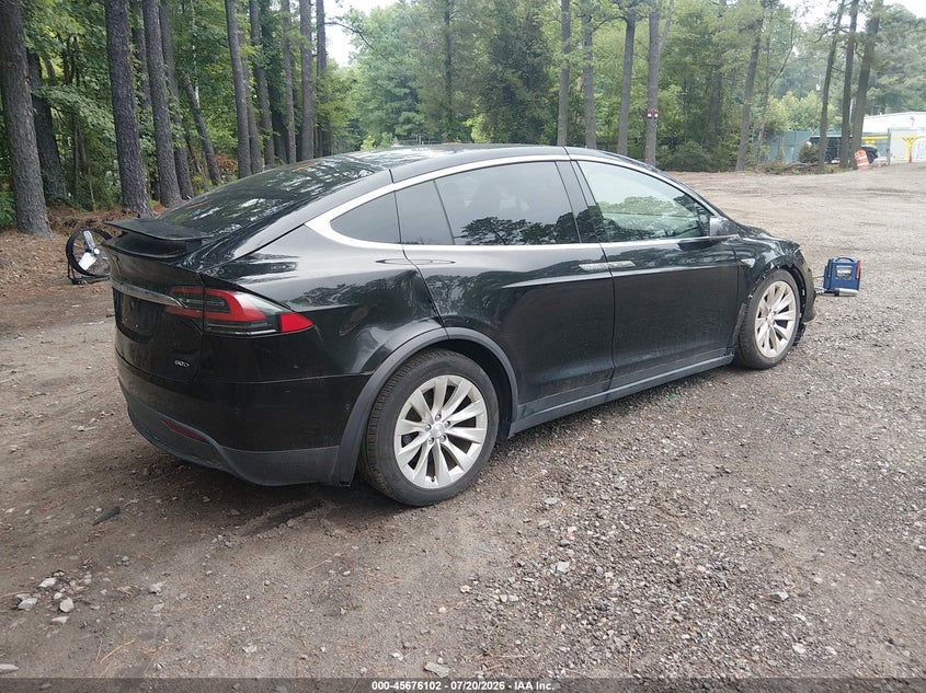 2016 TESLA MODEL X auction photo 4