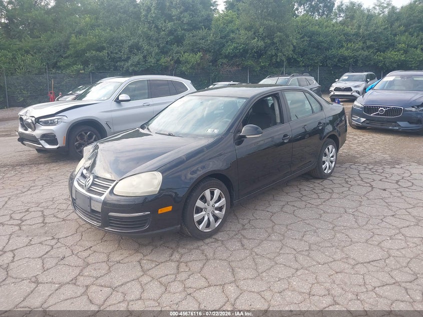 2009 Volkswagen Jetta S, Front End, IAAI, VIN 3VWJZ71K99M084135 — photo 2