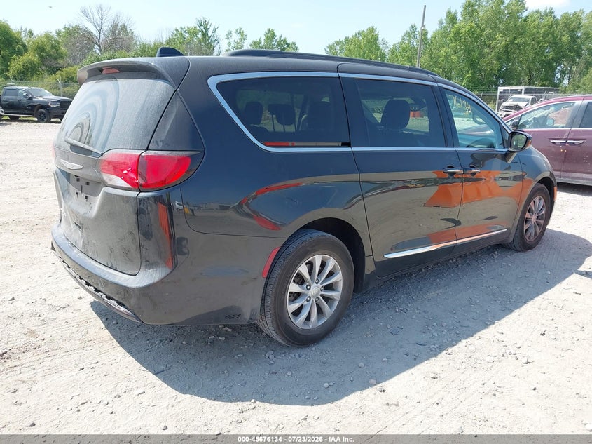 Vin: 2c4rc1bg2hr510589, lot: 46174734, chrysler pacifica touring-l 20174