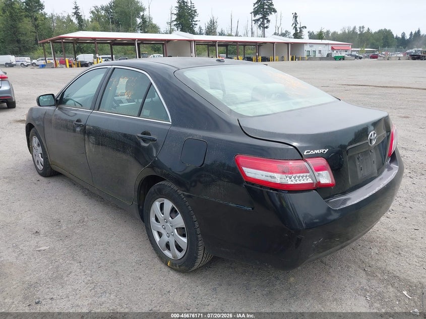 2011 TOYOTA CAMRY auction photo 3
