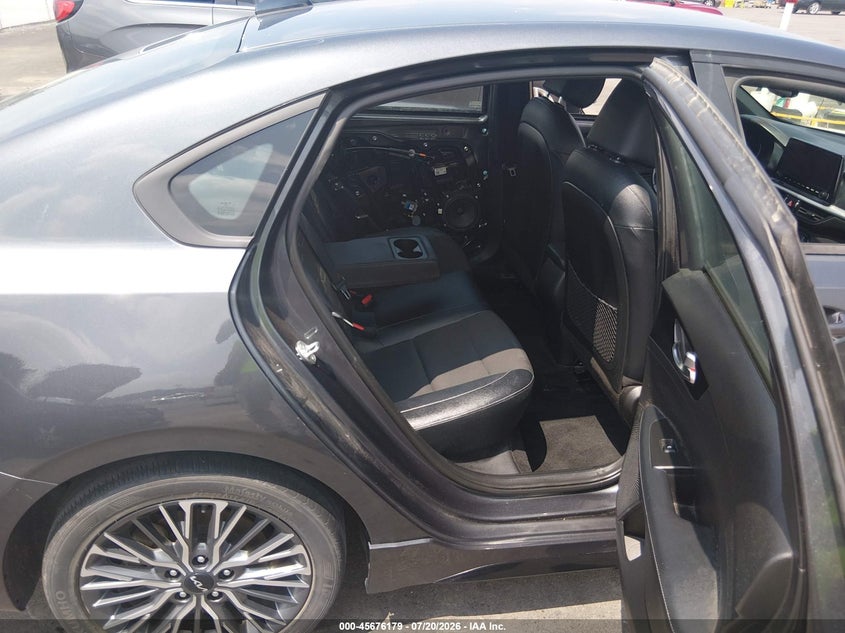 2023 Kia Forte Gt-Line VIN: 3KPF54AD3PE521123 Lot: 45676179