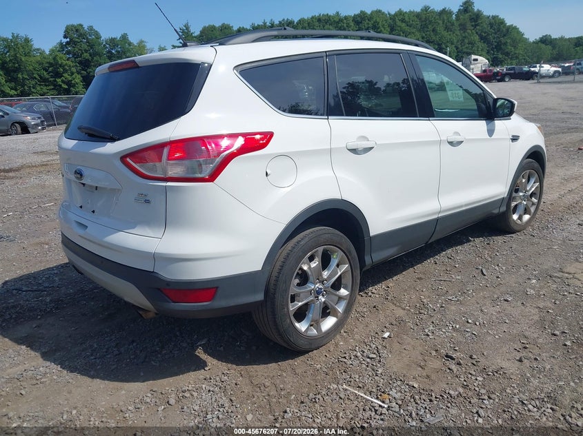2016 FORD ESCAPE auction photo 4