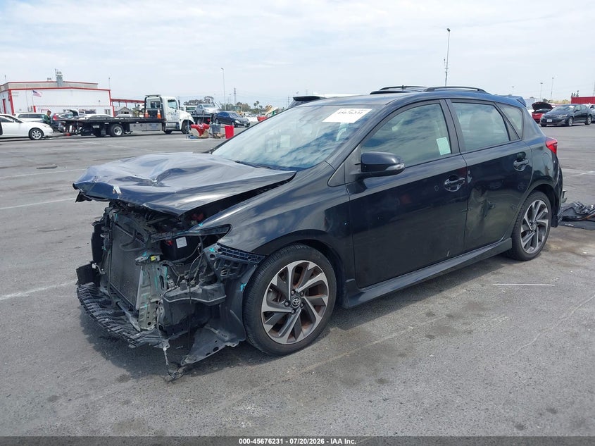 2018 TOYOTA COROLLA IM auction photo 2