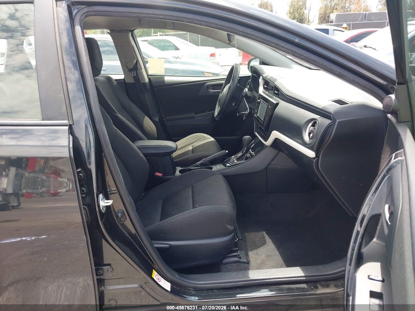 2018 TOYOTA COROLLA IM auction photo 5