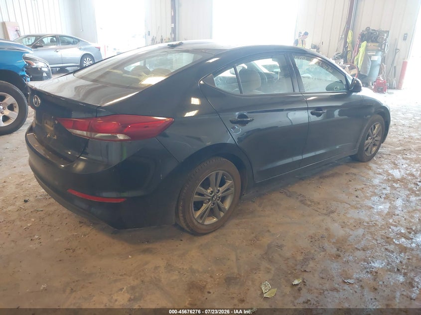 2018 HYUNDAI ELANTRA auction photo 4
