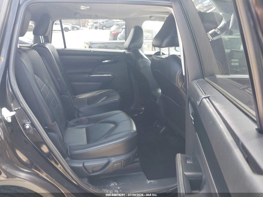 2020 Toyota Highlander Xle VIN: 5TDHZRAH8LS007653 Lot: 45676291