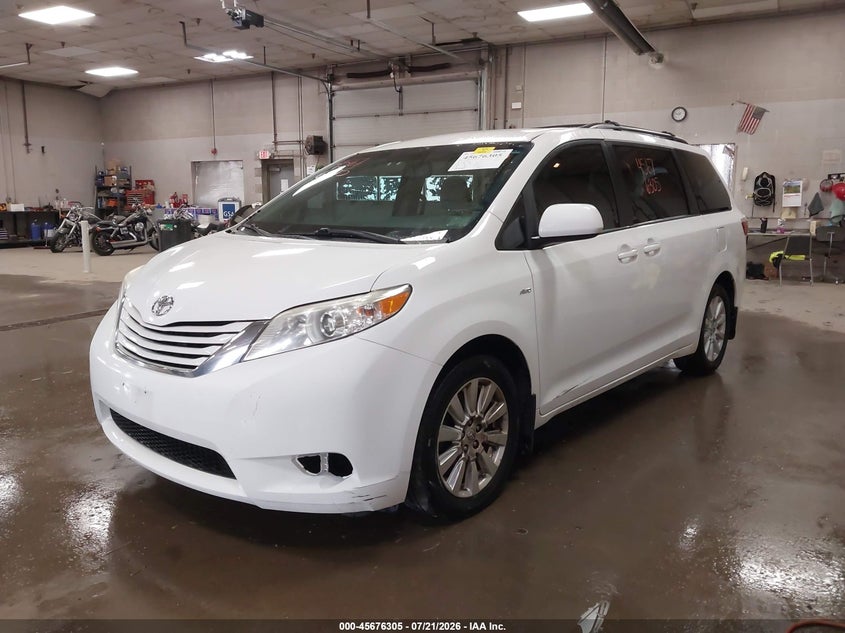 2017 Toyota Sienna, Left Front, IAAI, VIN 5TDJZ3DC2HS166142 — photo 2
