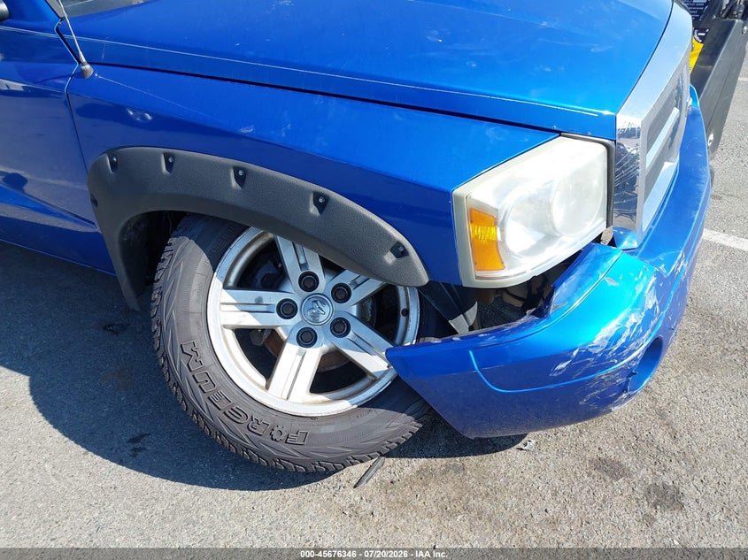 2007 DODGE DAKOTA auction photo 6