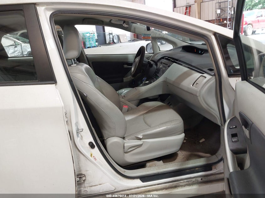 2010 TOYOTA PRIUS auction photo 5