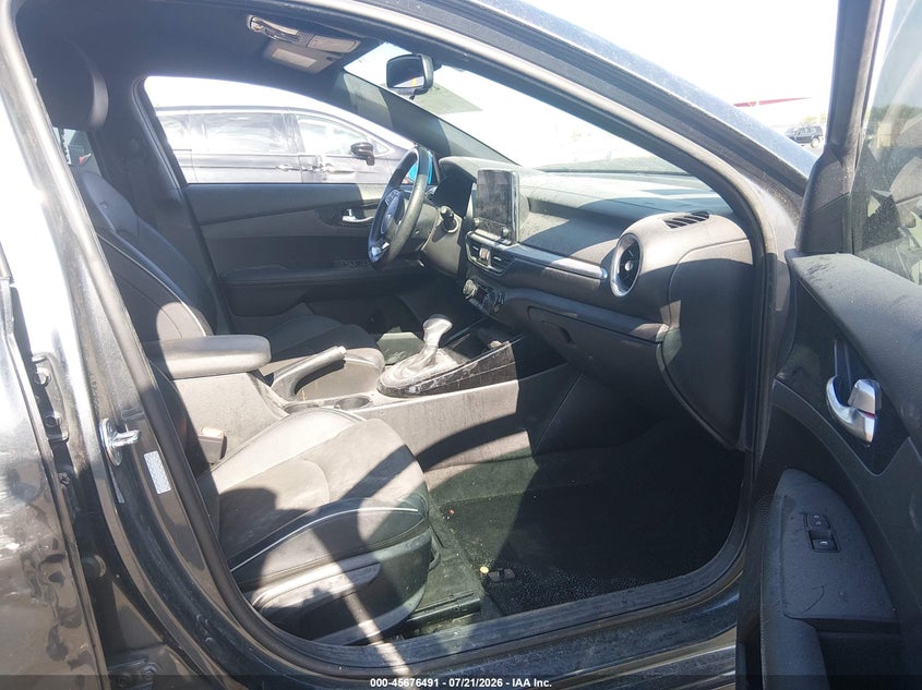 2023 Kia Forte Gt-Line VIN: 3KPF54AD8PE657456 Lot: 45676491