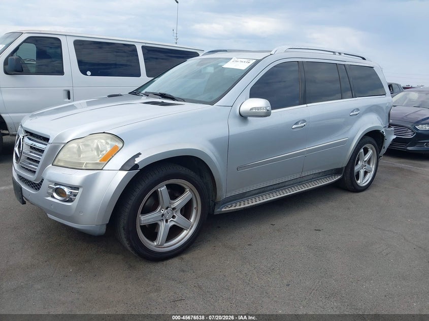 2008 Mercedes-Benz Gl 550 4Matic, Левый зад, IAAI, VIN 4JGBF86E58A381077 — фото 2