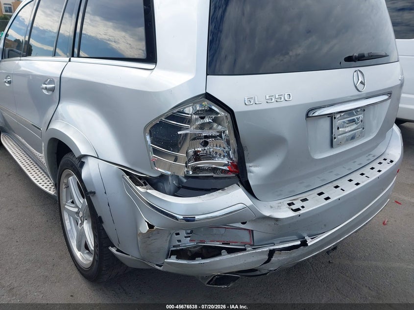 2008 Mercedes-Benz Gl 550 4Matic VIN: 4JGBF86E58A381077 Lot: 45676538