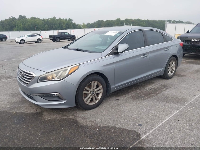 2015 HYUNDAI SONATA auction photo 2