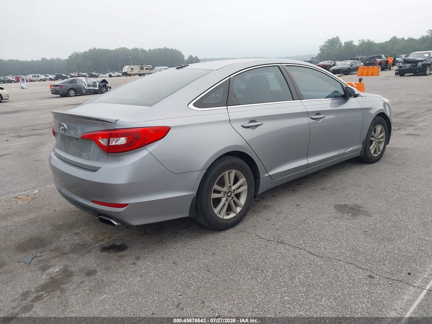 2015 HYUNDAI SONATA auction photo 4