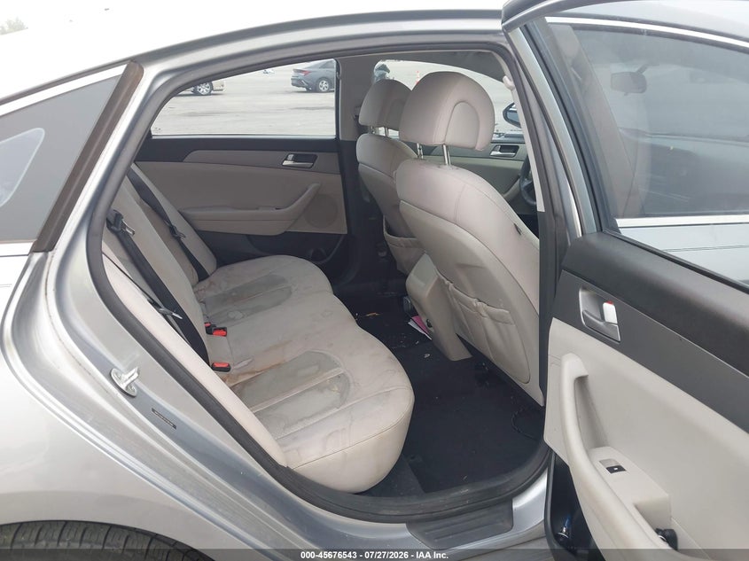 2015 HYUNDAI SONATA auction photo 8