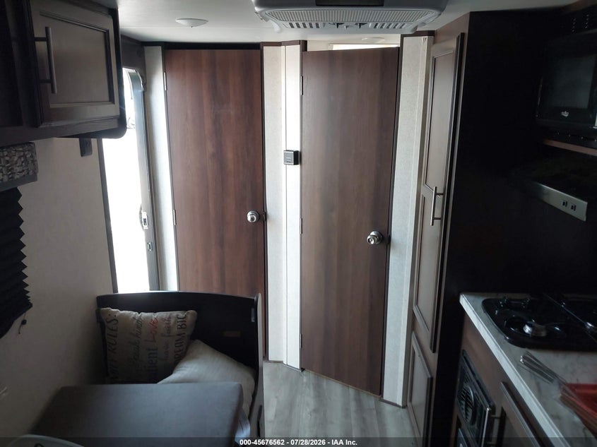 2019 JAYCO SLX BAJA auction photo 8