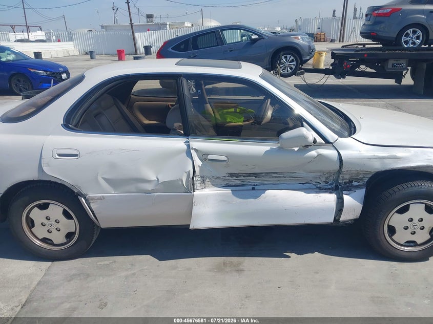 1996 Lexus Es 300 VIN: JT8BF12G0T0170708 Lot: 45676581