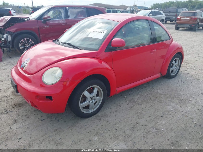 1998 Volkswagen Beetle, Normal Wear & Tear, IAAI, VIN 3VWBB61C6WM050127 — photo 2