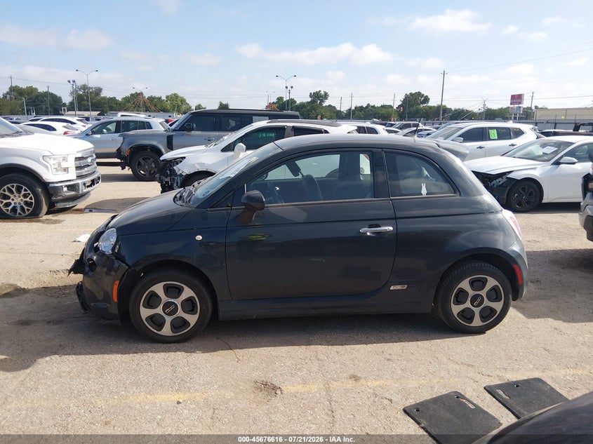 2017 FIAT 500E BATTERY ELECTRIC · Фото 14