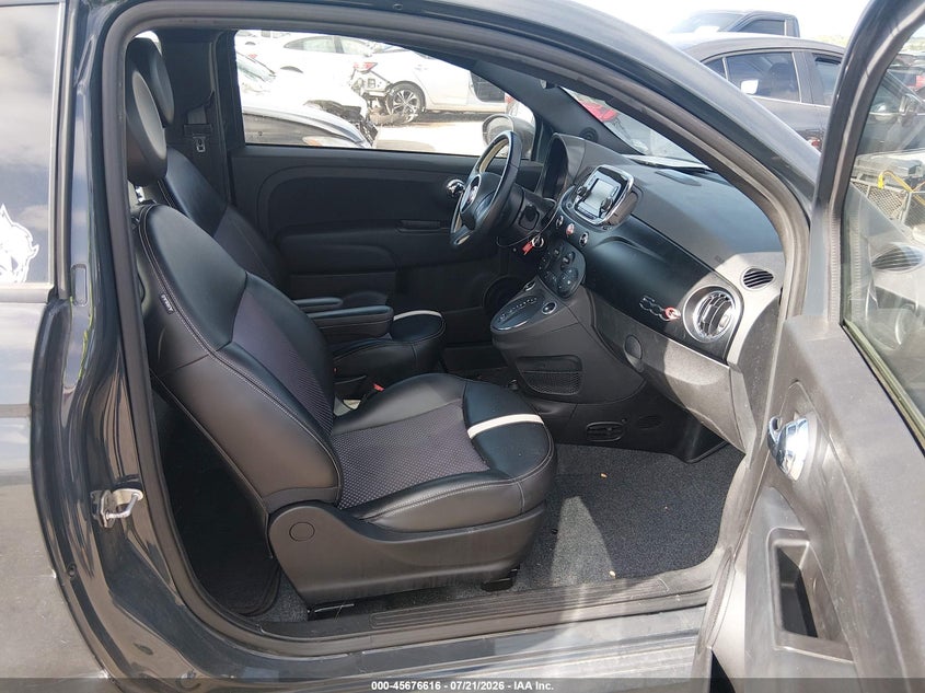 2017 FIAT 500E BATTERY ELECTRIC · Фото 5