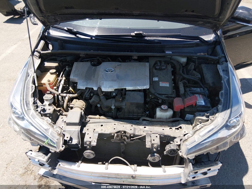 TOYOTA PRIUS - zdjęcie 10