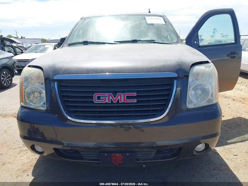 2010 GMC YUKON auction photo 6