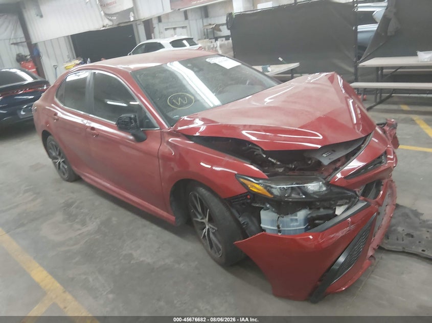 Vin: 4t1g11ak4mu440427, lot: 46175281, toyota camry se 2021 img_1