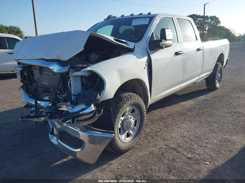 Vin: 3c6ur5hl8rg142051, lot: 46175284, ram 2500 tradesman  4x4 8' box 20242