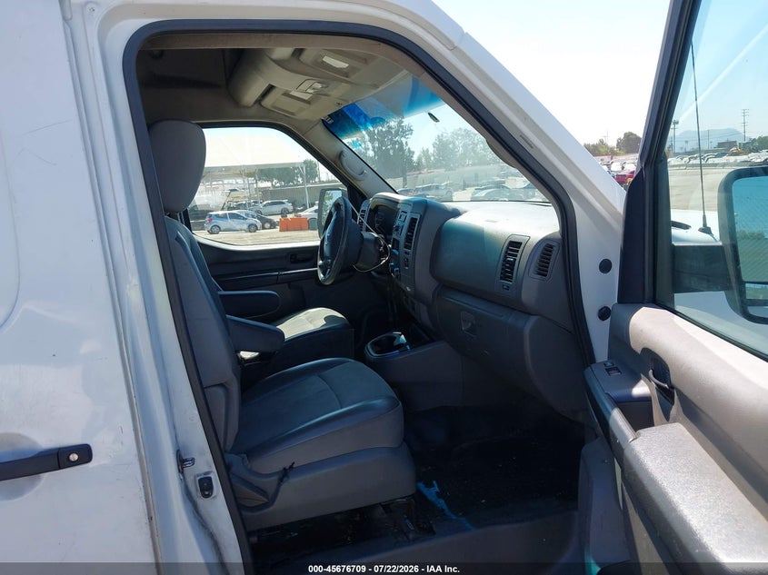 2017 NISSAN NV CARGO NV2500 HD auction photo 5