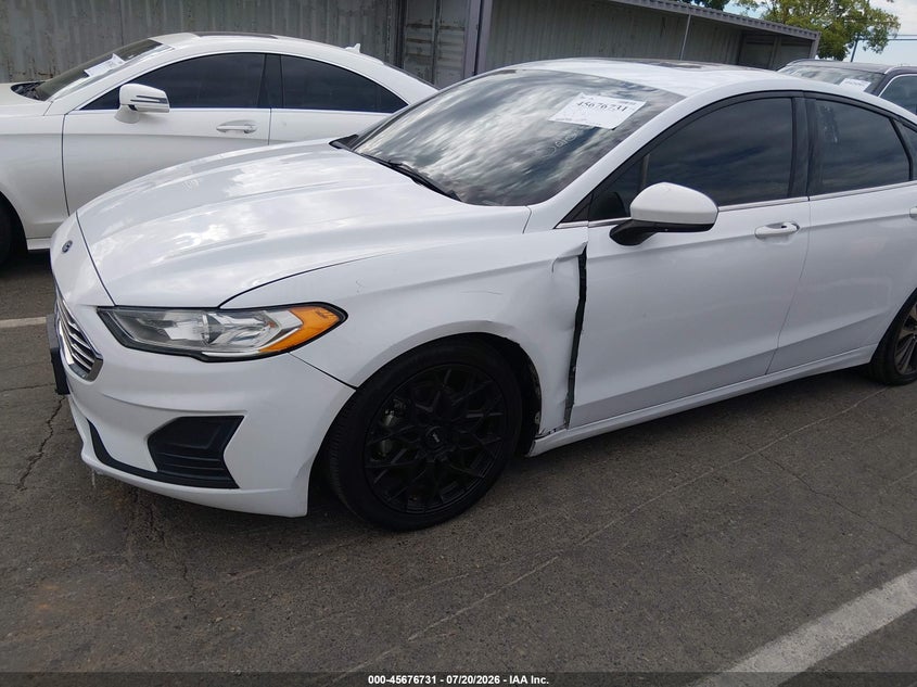 2019 FORD FUSION auction photo 6
