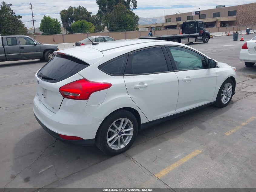 Vin: 1fadp3k26hl271545, lot: 46175351, ford focus se 20174