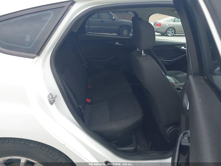 2017 FORD FOCUS auction photo 8