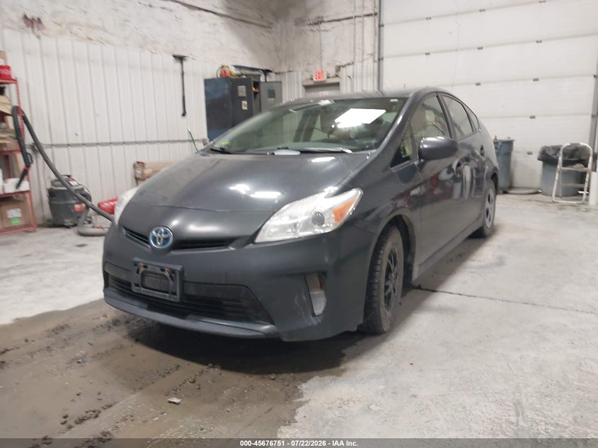 2013 TOYOTA PRIUS auction photo 2