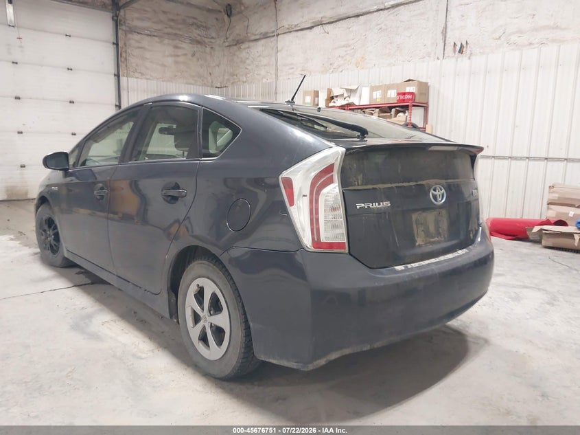 2013 TOYOTA PRIUS auction photo 3