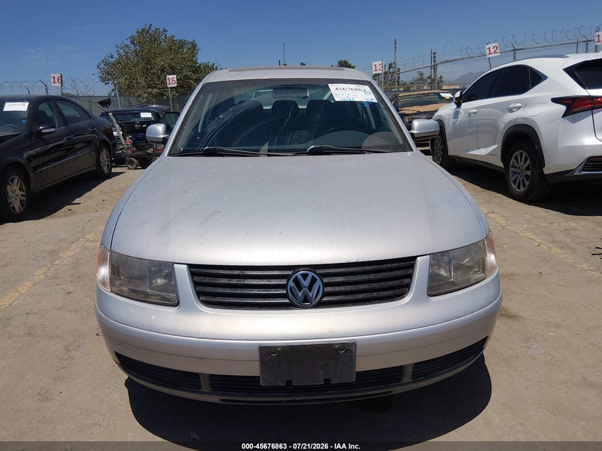 1999 Volkswagen Passat Gls VIN: WVWMA63B1XE045864 Lot: 45676863